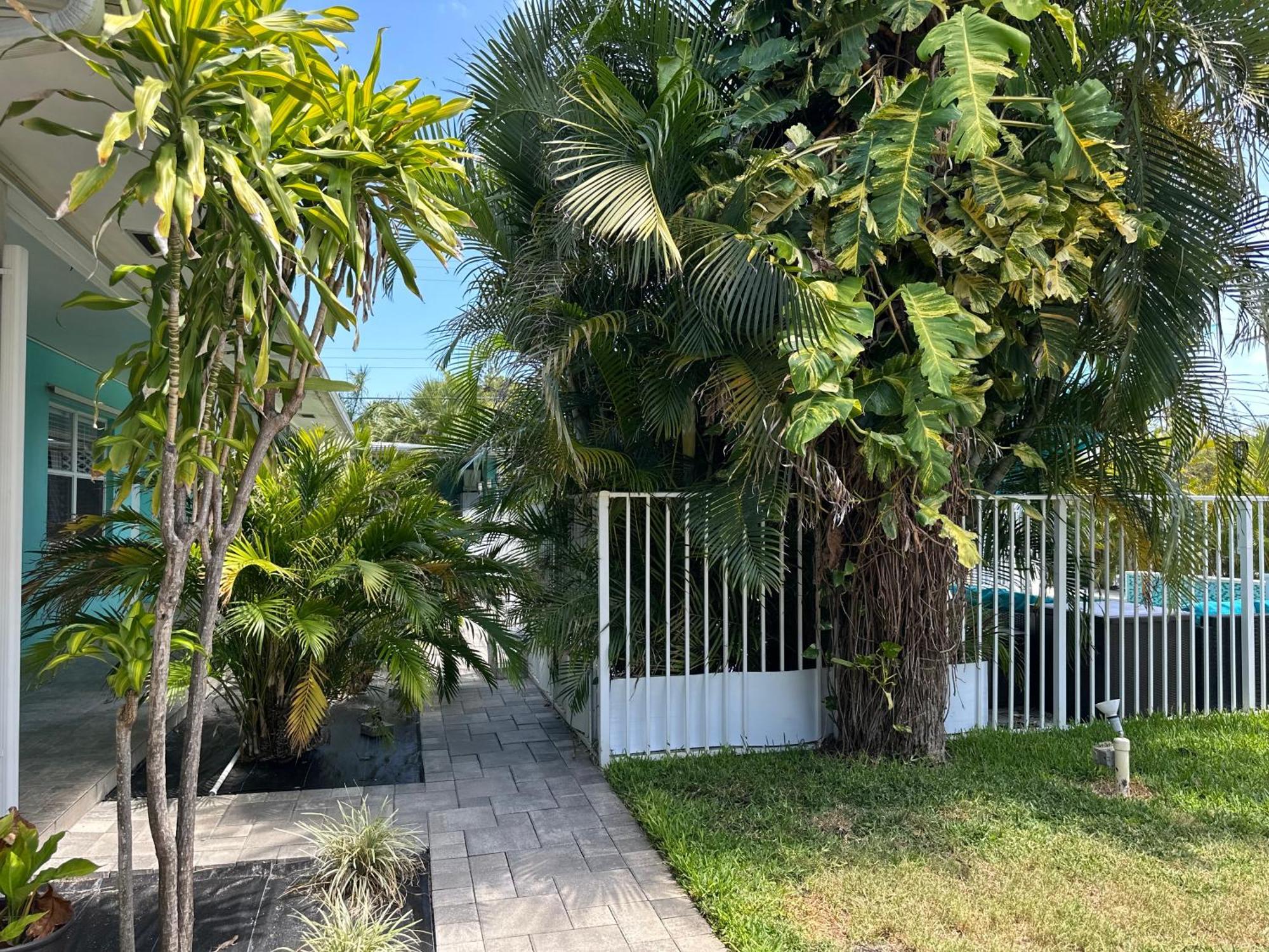 White Horse Motel Lake Worth Beach Exterior photo