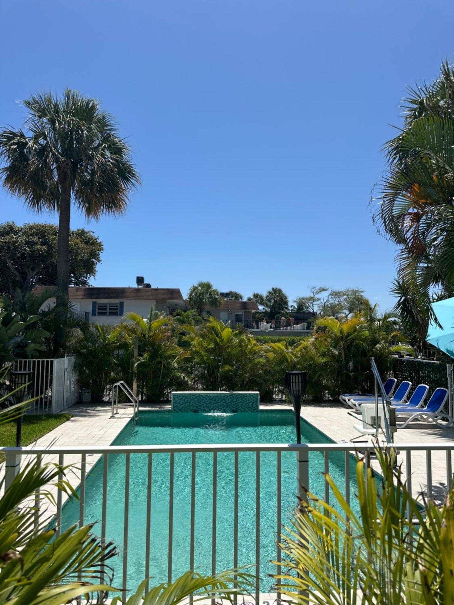 White Horse Motel Lake Worth Beach Exterior photo